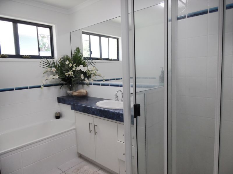 1 Sharp Street, Rural View QLD 4740