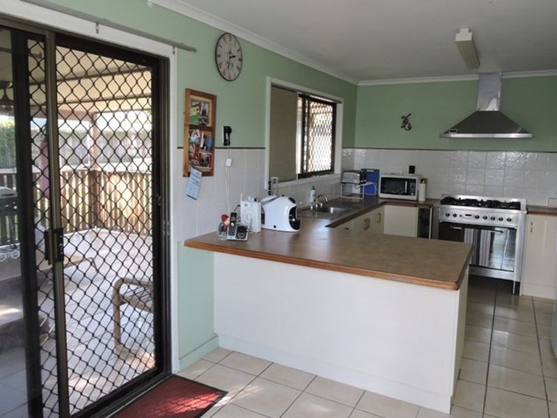 10 Linda Street, Bucasia QLD 4750