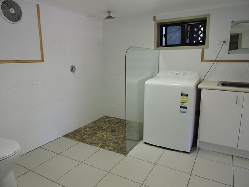 1 Old Shoal Point Road, Bucasia QLD 4750