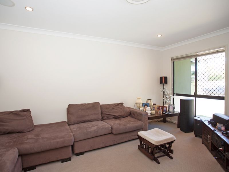 42 Cinnamon Drive, Glenella QLD 4740