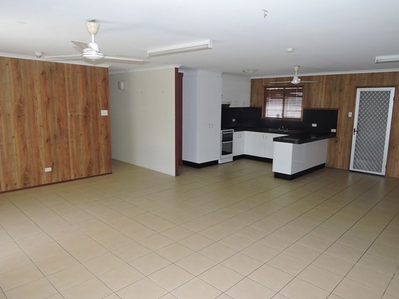 16 Linda Street, Bucasia QLD 4750