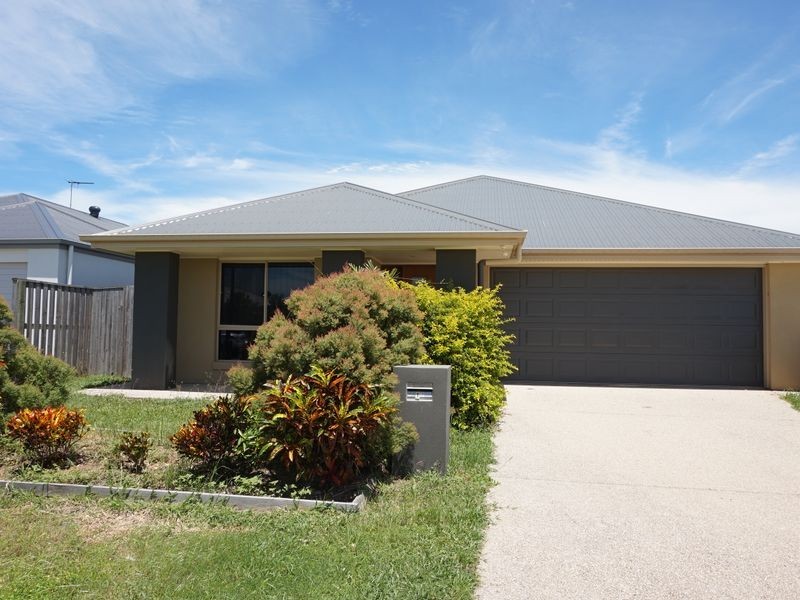 17 Trinity Parade, Blacks Beach QLD 4740