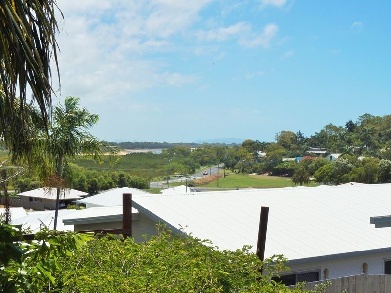 7 Cedar Court, Eimeo QLD 4740