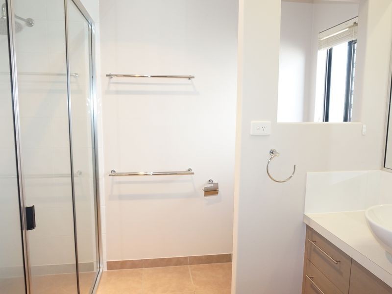 29 Wilcox Street, Eimeo QLD 4740