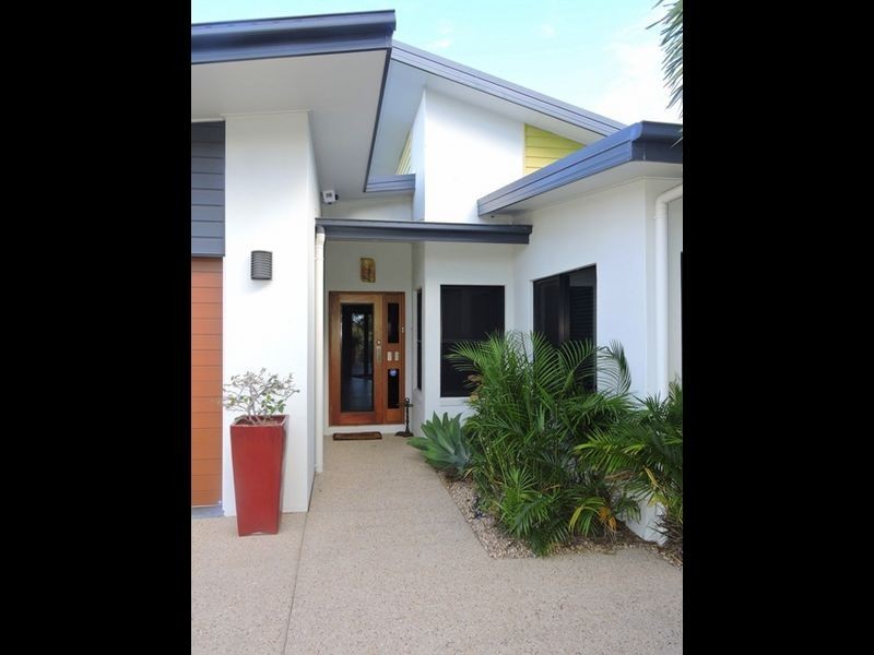 19 Manning Street, Rural View QLD 4740