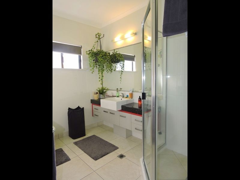 19 Manning Street, Rural View QLD 4740