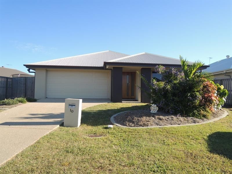 10 Newport Parade, Blacks Beach QLD 4740