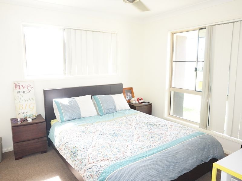 10 Newport Parade, Blacks Beach QLD 4740