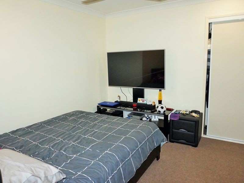 10 Newport Parade, Blacks Beach QLD 4740