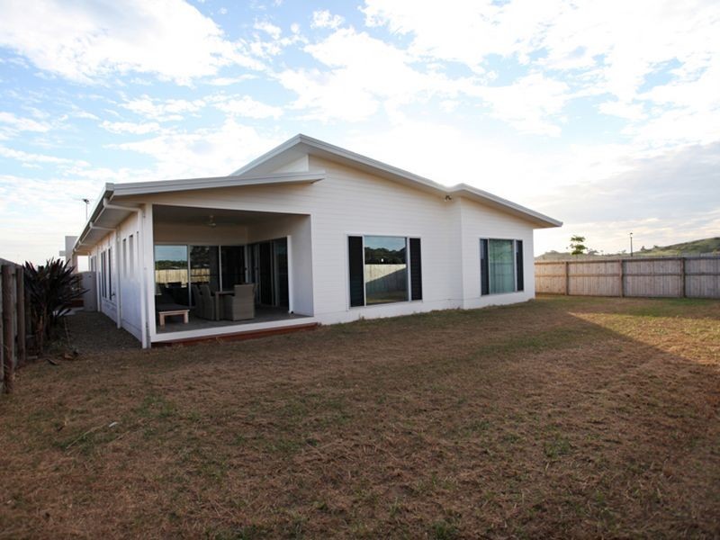 3 Boardrider Boulevard, Shoal Point QLD 4750