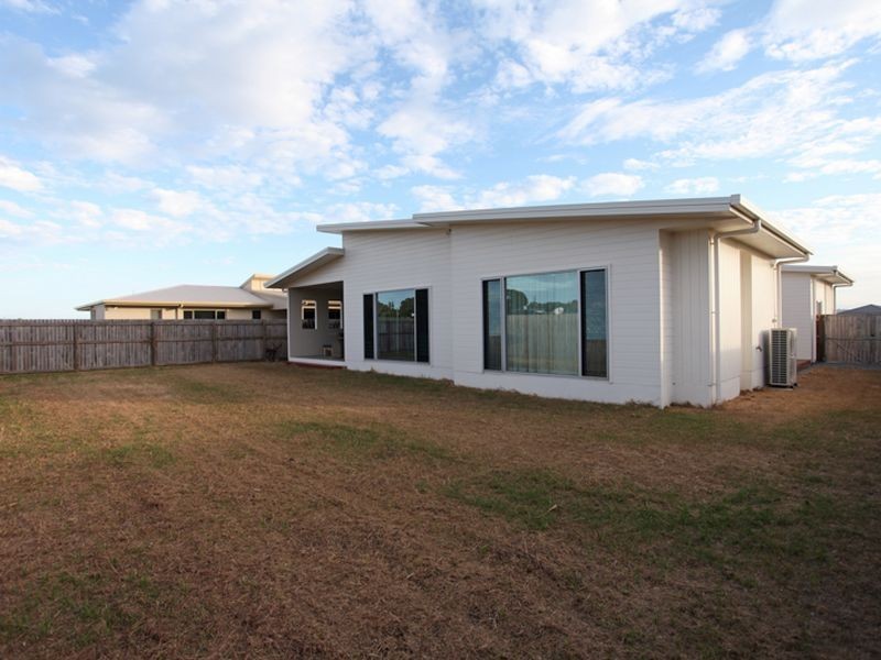 3 Boardrider Boulevard, Shoal Point QLD 4750