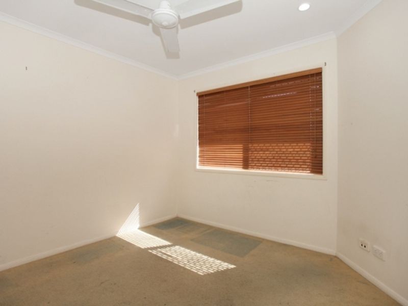 1 Denham Crescent, Rural View QLD 4740