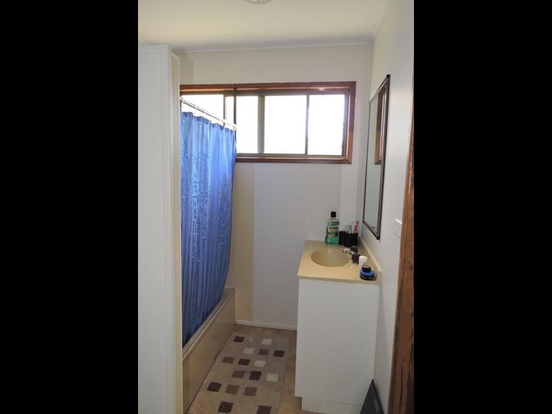 3 Jean Court, Bucasia QLD 4750