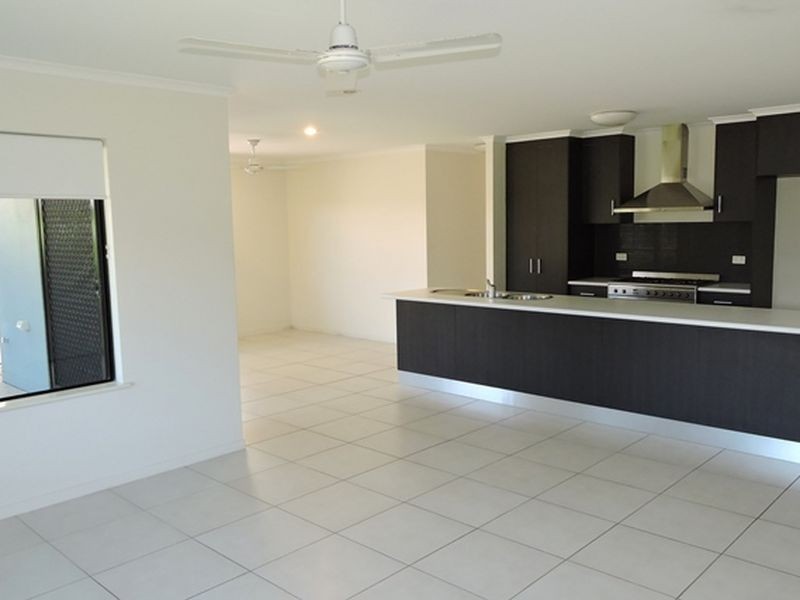 15 Hangan Street, Bucasia QLD 4750