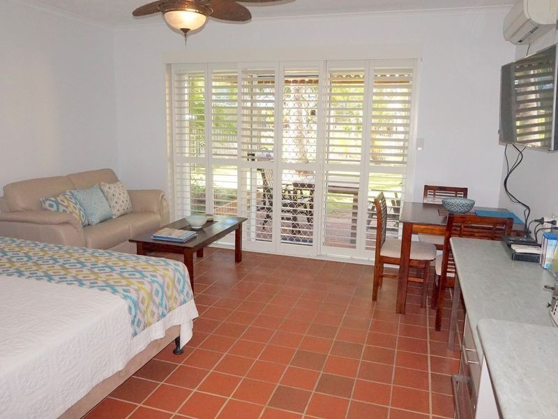 Unit 122 / Beach Road, Dolphin Heads QLD 4740