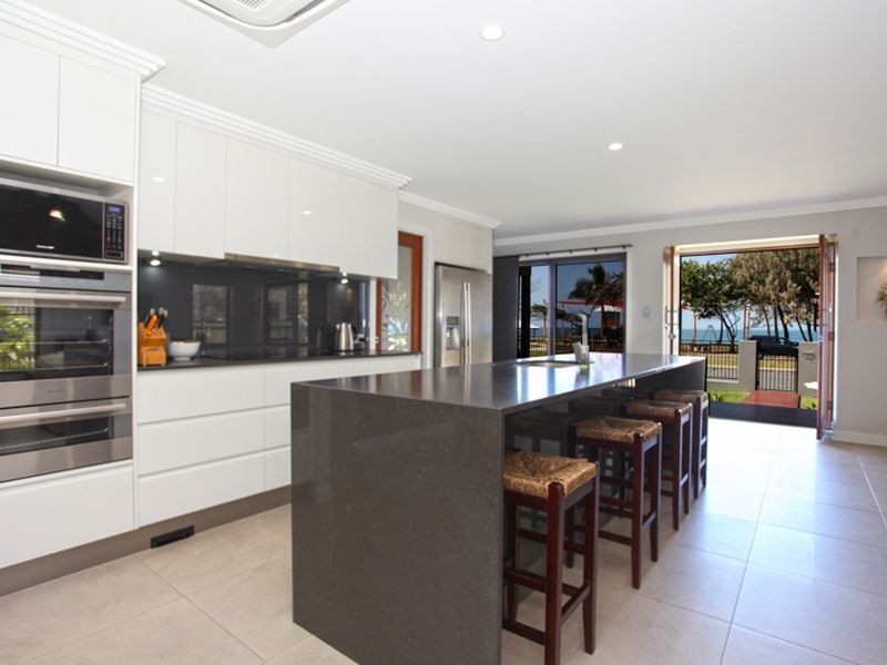 52 Pacific Esplanade, Slade Point QLD 4740