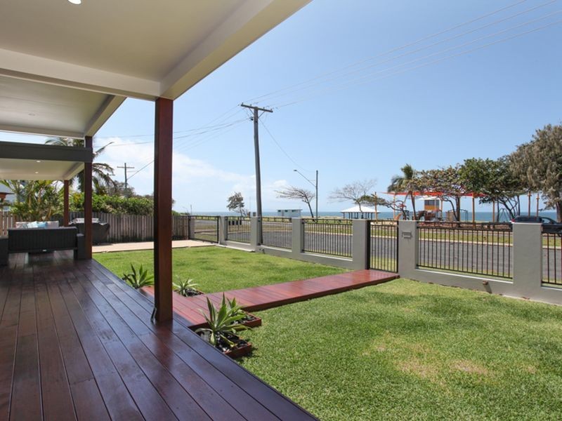 52 Pacific Esplanade, Slade Point QLD 4740