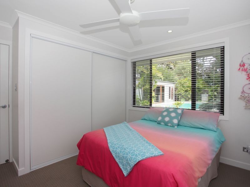 52 Pacific Esplanade, Slade Point QLD 4740