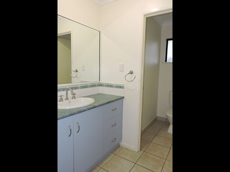 21 Michelle Crescent, Bucasia QLD 4750