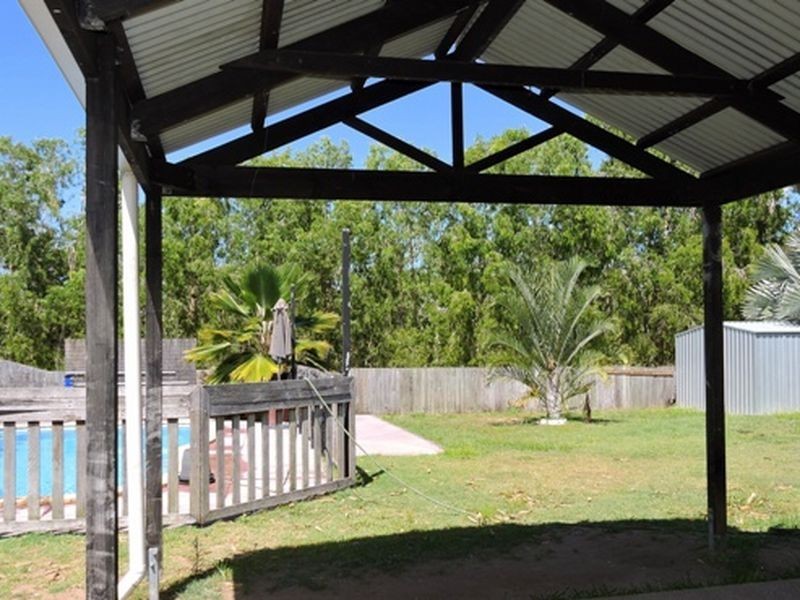 21 Michelle Crescent, Bucasia QLD 4750