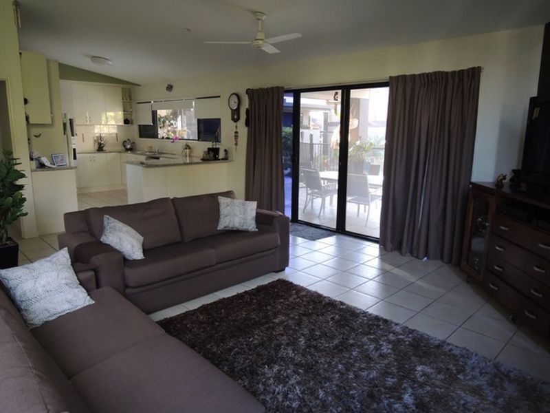 76 Slater Avenue, Blacks Beach QLD 4740