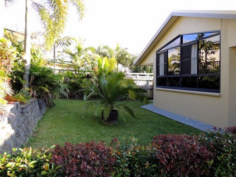 76 Slater Avenue, Blacks Beach QLD 4740