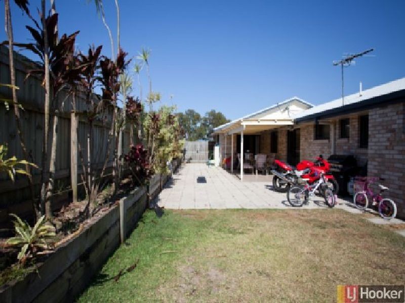 15 Kinghorn Court, Eimeo QLD 4740