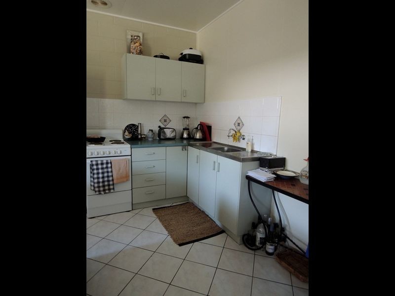 7 8 & 9/64 Waverley Street, Bucasia QLD 4750