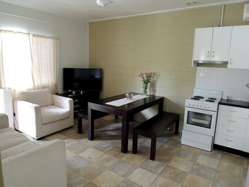 7 8 & 9/64 Waverley Street, Bucasia QLD 4750