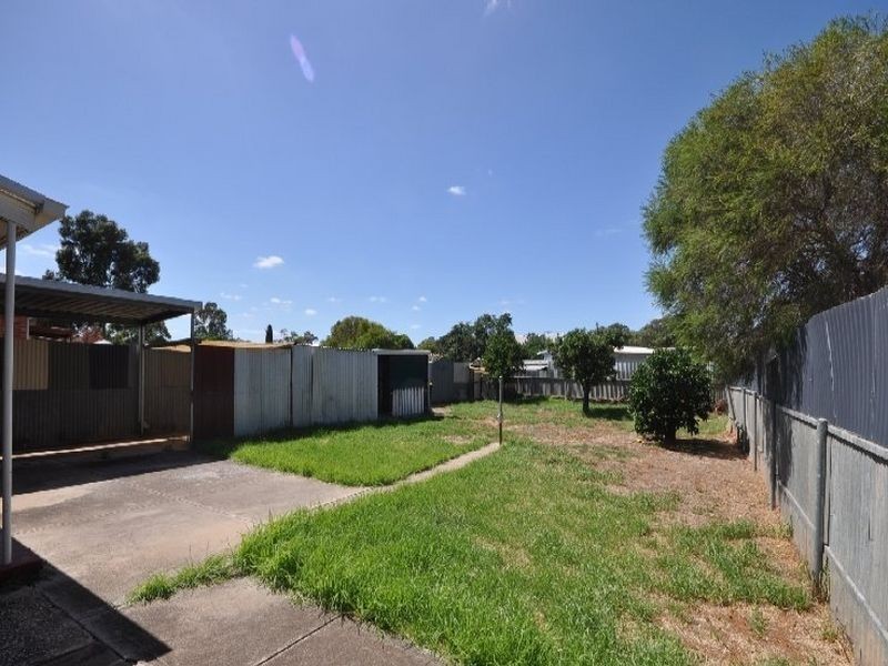 4 Heard Street, Elizabeth Downs SA 5113