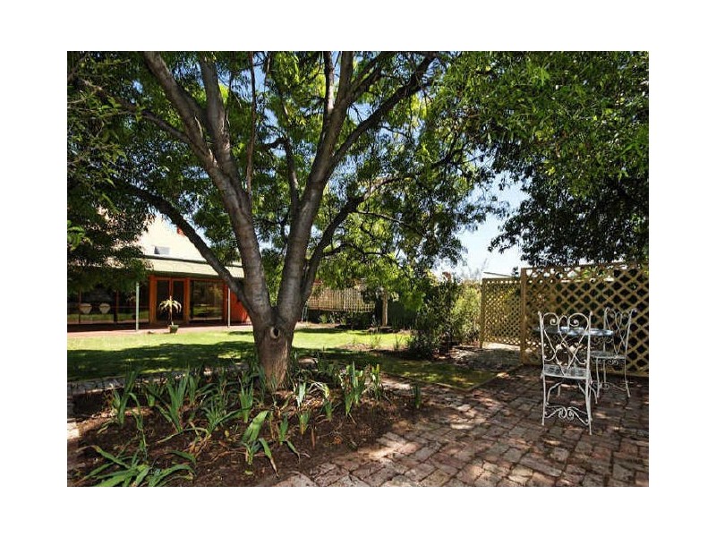 25 Airlie Ave, Prospect SA 5082