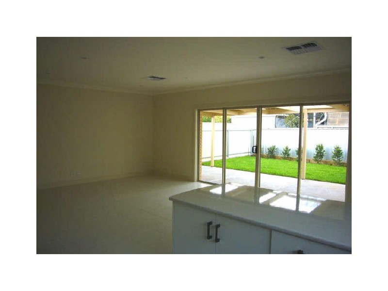 2A Stroud Street, Clearview SA 5085