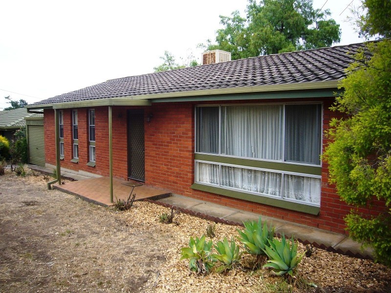 13 Lynlee Crescent, Huntfield Heights SA 5163