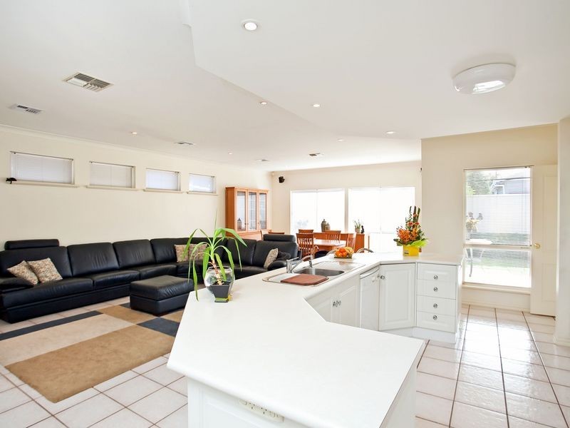 12 Oscar Street, Brooklyn Park SA 5032