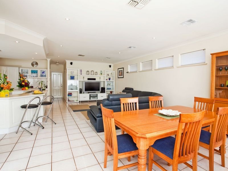 12 Oscar Street, Brooklyn Park SA 5032