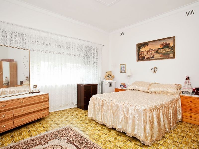 5 Seaview Grove, Blair Athol SA 5084