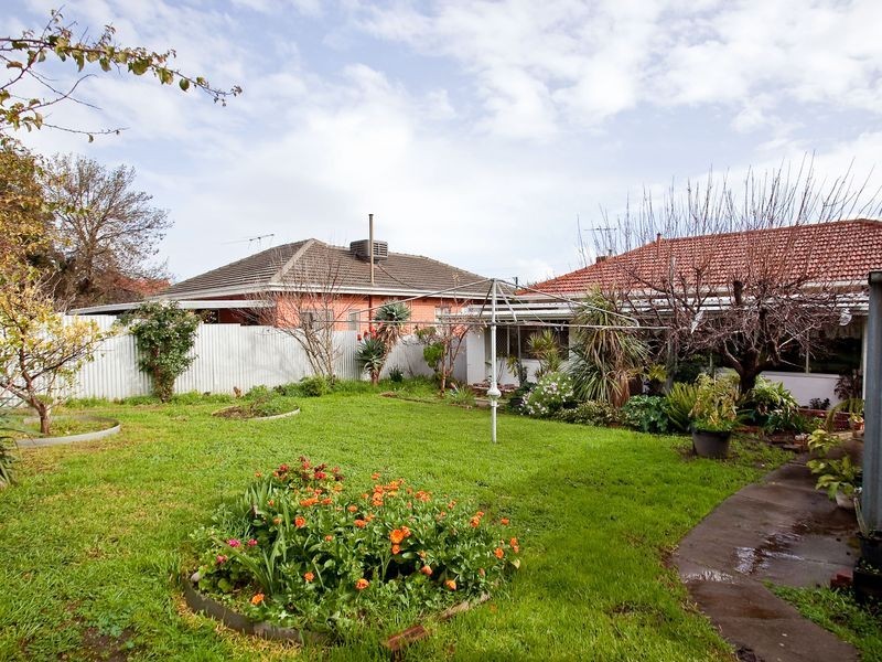 5 Seaview Grove, Blair Athol SA 5084