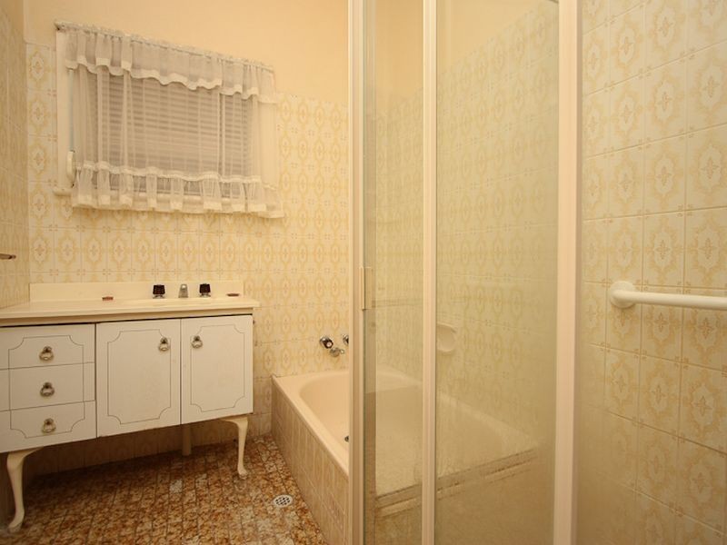 25 Livingstone Avenue, Prospect SA 5082