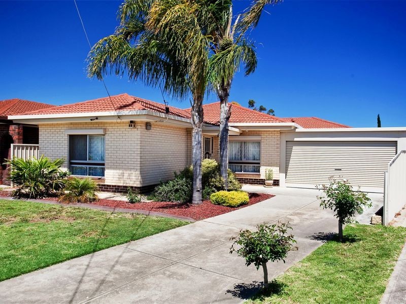 16 Marinoff Street, Seaton SA 5023