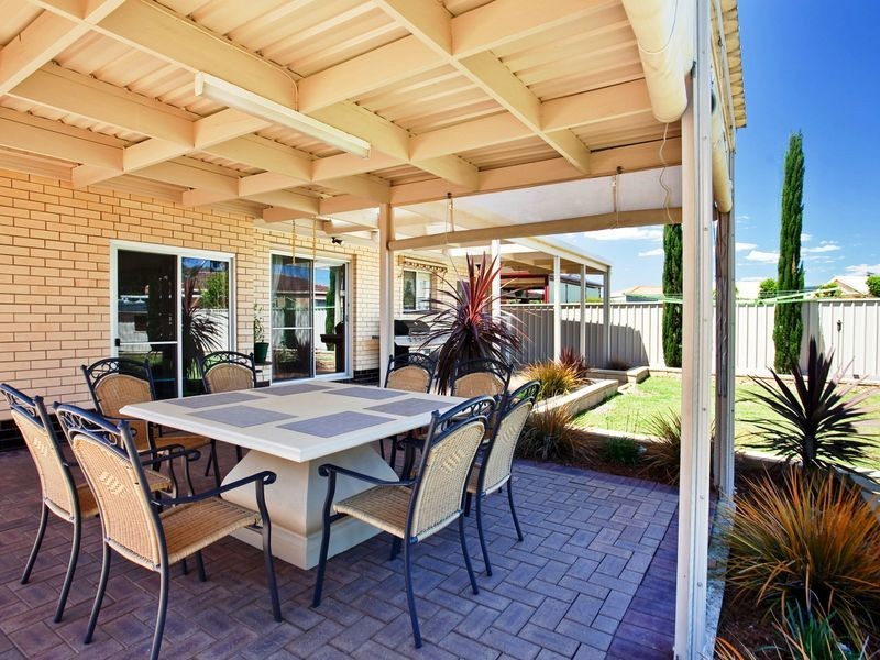 16 Marinoff Street, Seaton SA 5023