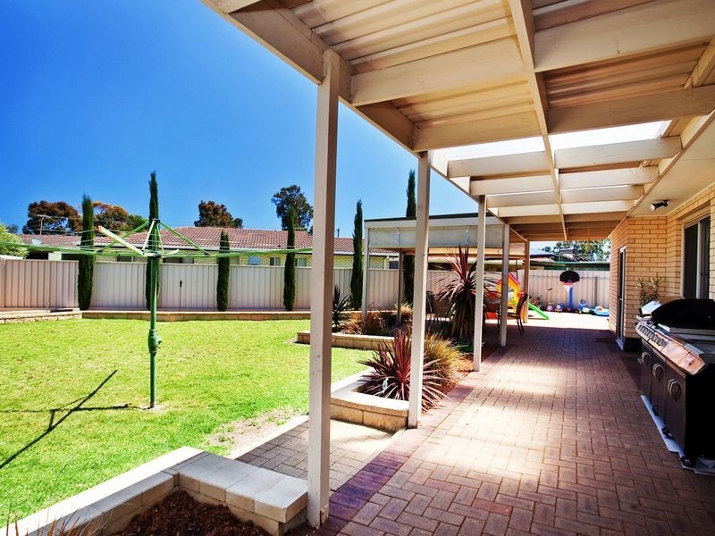 16 Marinoff Street, Seaton SA 5023