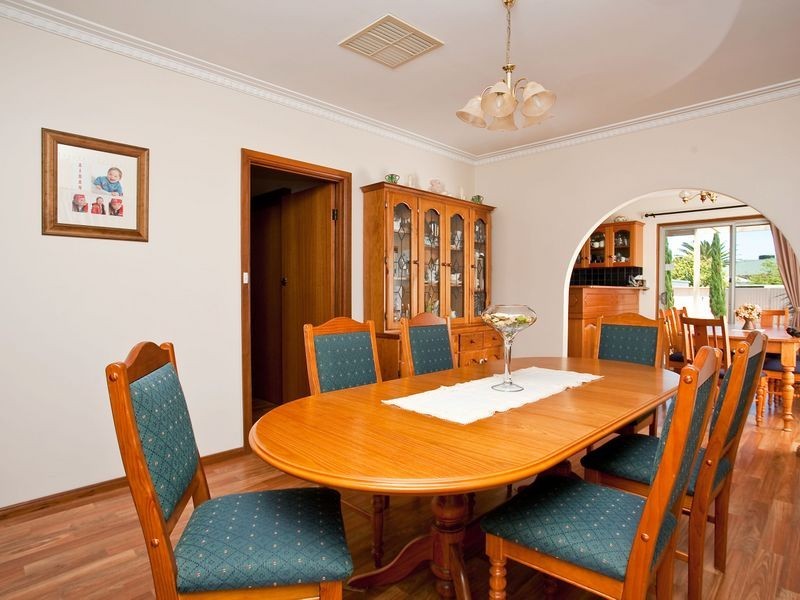 16 Marinoff Street, Seaton SA 5023