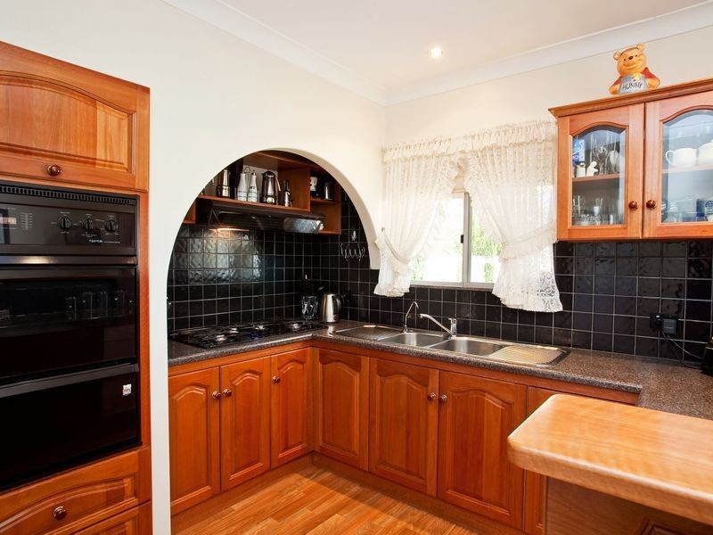 16 Marinoff Street, Seaton SA 5023