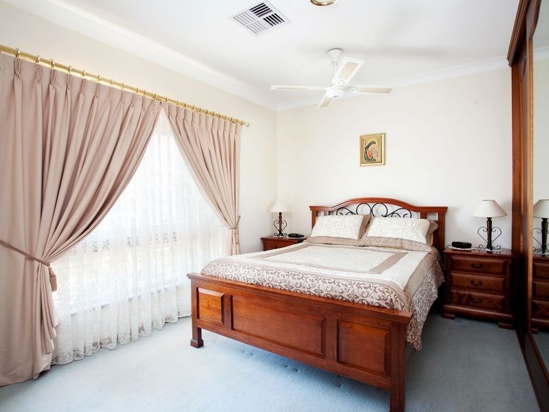 16 Marinoff Street, Seaton SA 5023