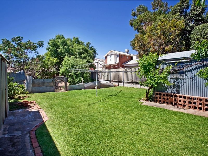 2 Gladstone Road, Prospect SA 5082