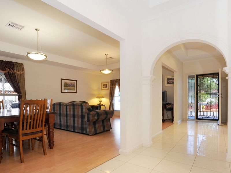 77 Myrtle Street, Prospect SA 5082