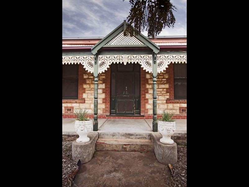 5 Gladstone Road, Prospect SA 5082