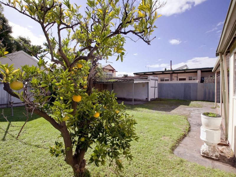 10 Pulsford Road, Prospect SA 5082