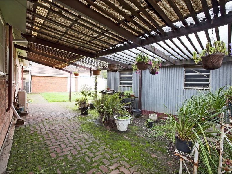 27 Barton Street, Blair Athol SA 5084