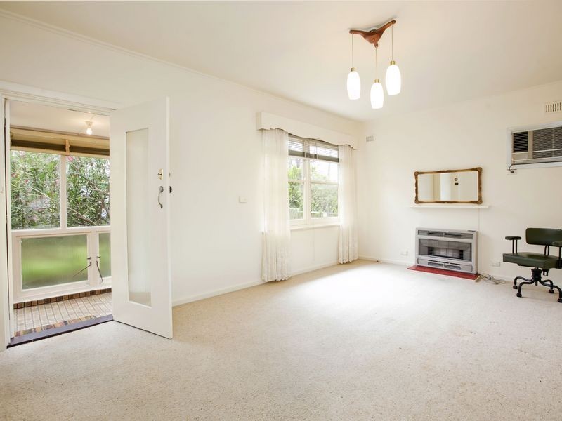 6 Leslie Avenue, Blair Athol SA 5084